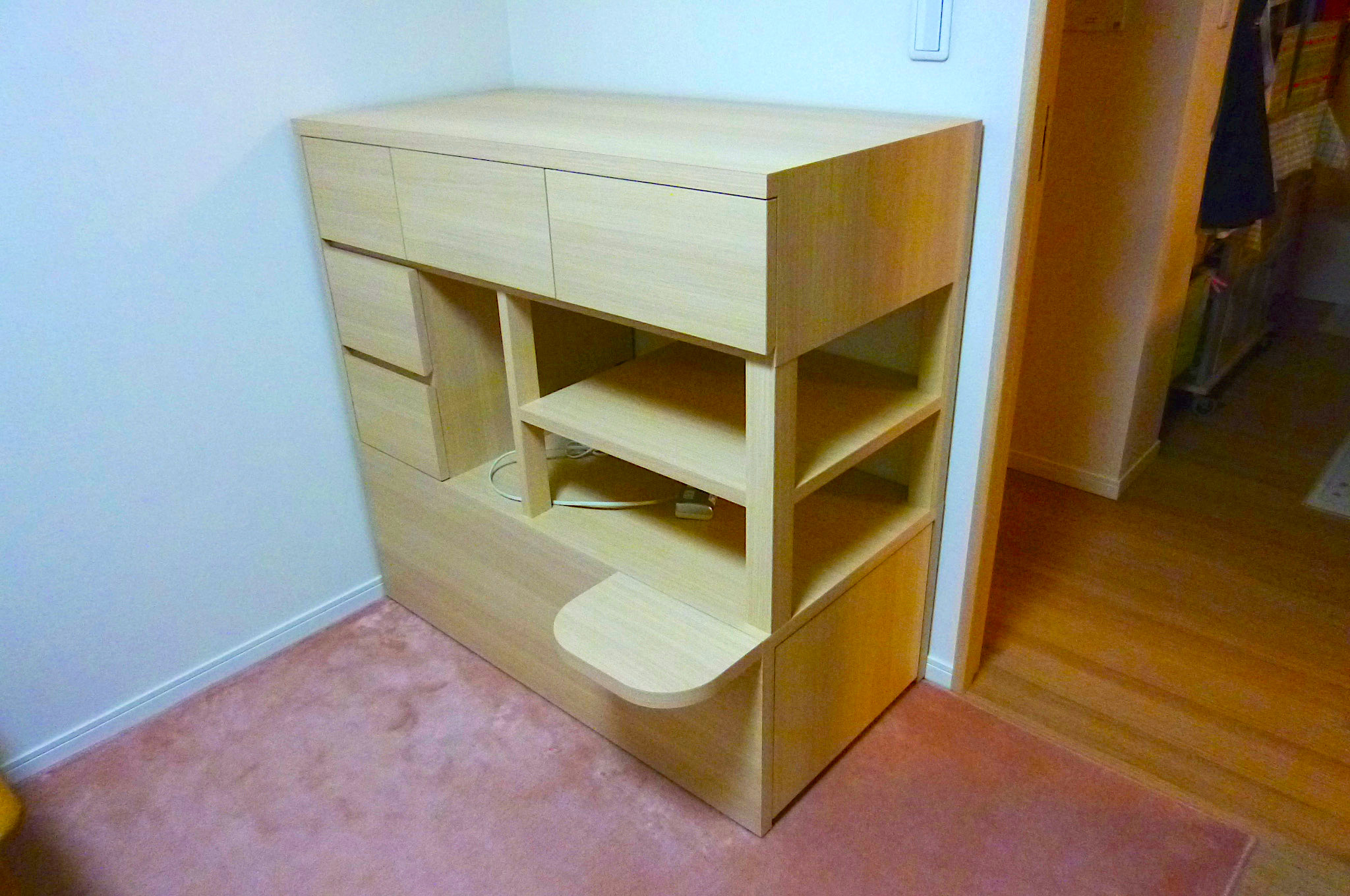 猫も喜ぶ収納家具1