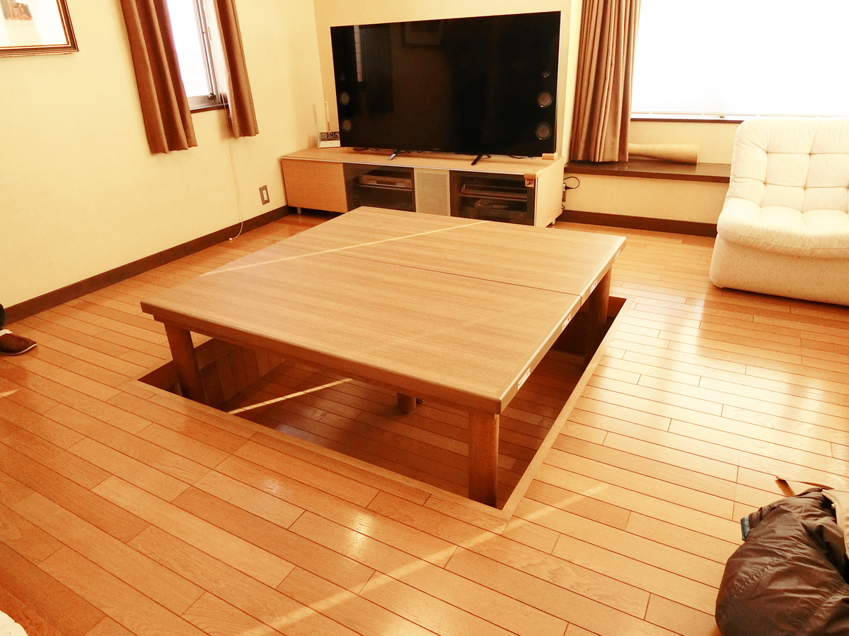 床下収納できるテーブル家具制作例ボタン